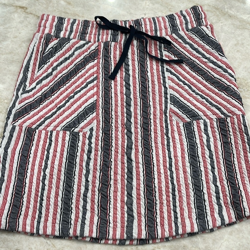 Caslon | Drawstring Waist Quilted Mini Skirt | Red, Black, White Striped | XS